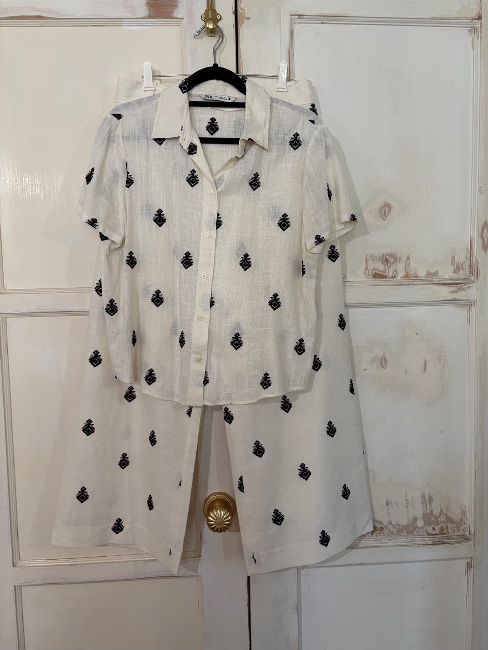 Zara Cream Two-Piece Pantsuit with Black Embroidered Motifs
